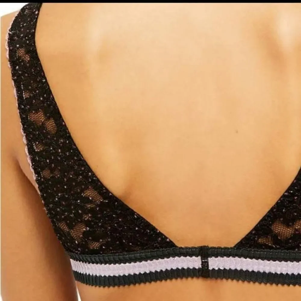 Nwt free people medium bra fp intimately free people lace bralette no wire